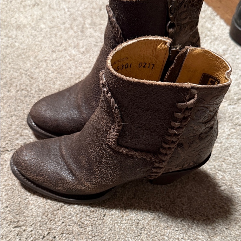 Elegant Brown Patterned Ankle Booties - Picture 4 of 4